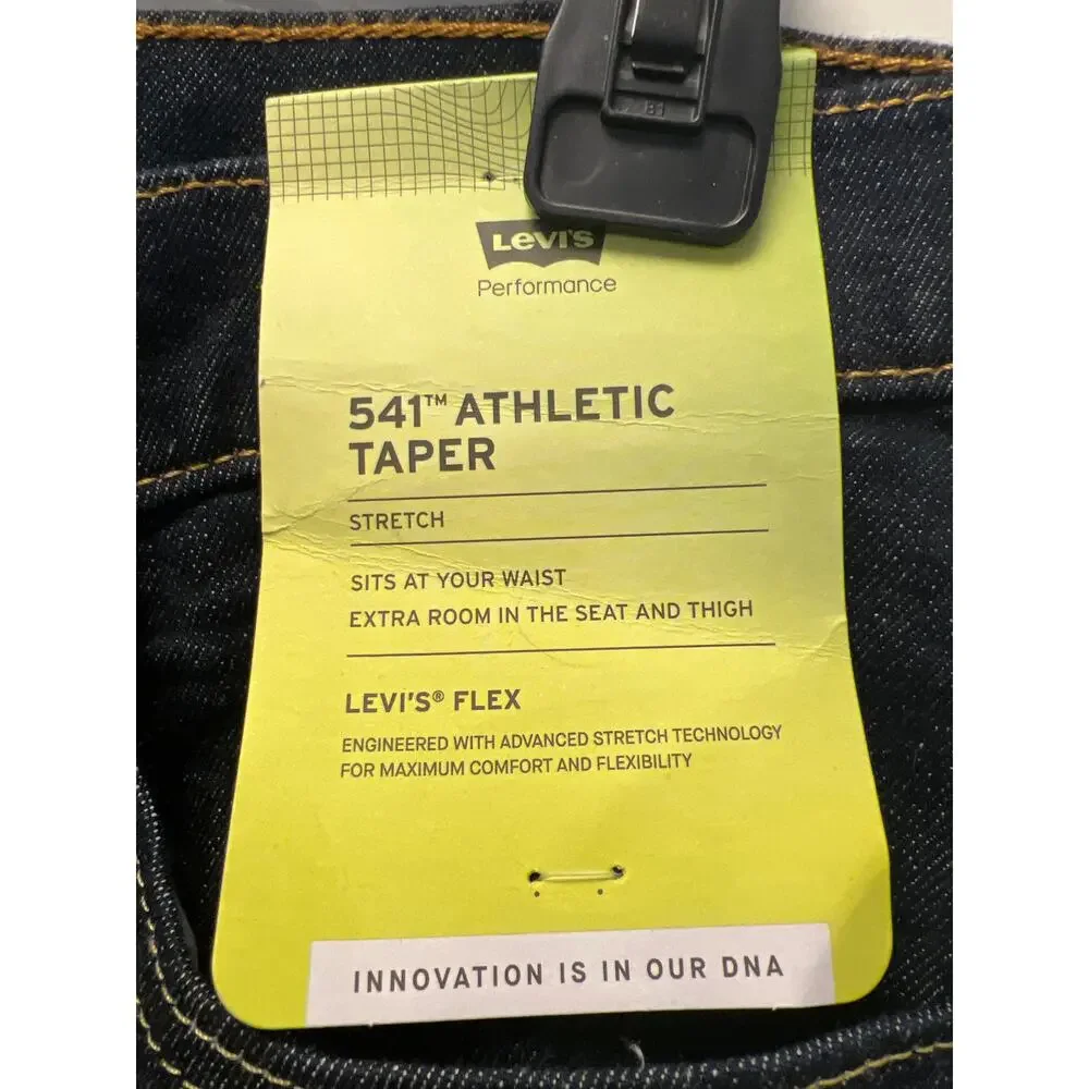 NWT Levi’s Men’s 541‎ Athletic Tapered Fit Stretch Denim Jeans Size 31Wx32L Blue